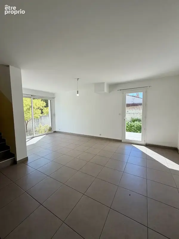 À VENDRE   Maison familiale avec jardin et garage au cœur de Moulès - photo 4