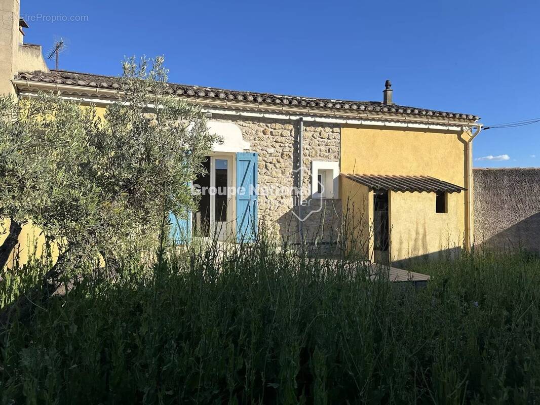 Maison à PELISSANNE