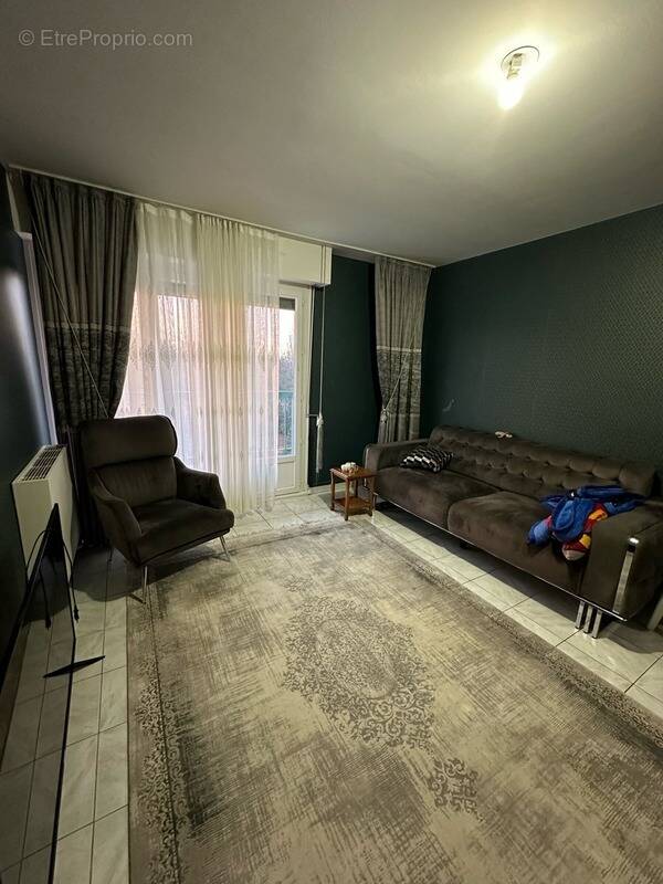 Appartement à DAMMARIE-LES-LYS