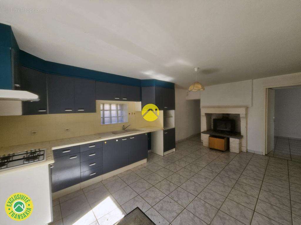Maison à JUSSY-LE-CHAUDRIER