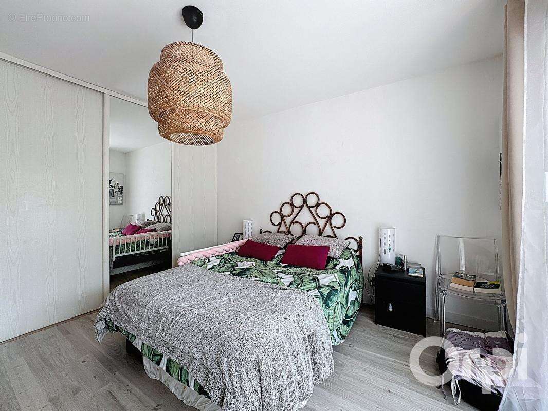 Appartement à VENCE