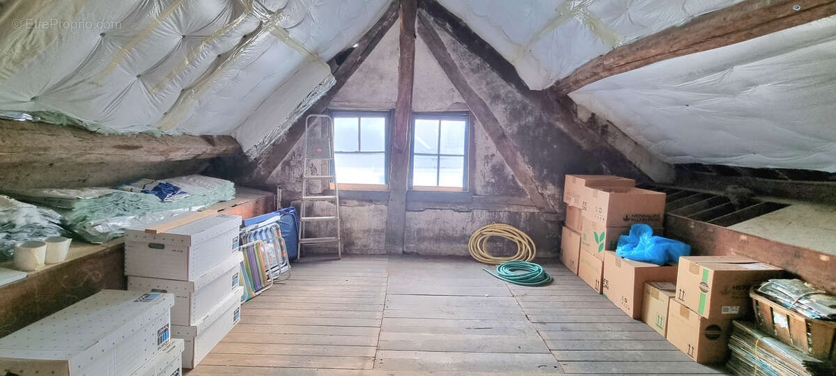 Appartement à BROU