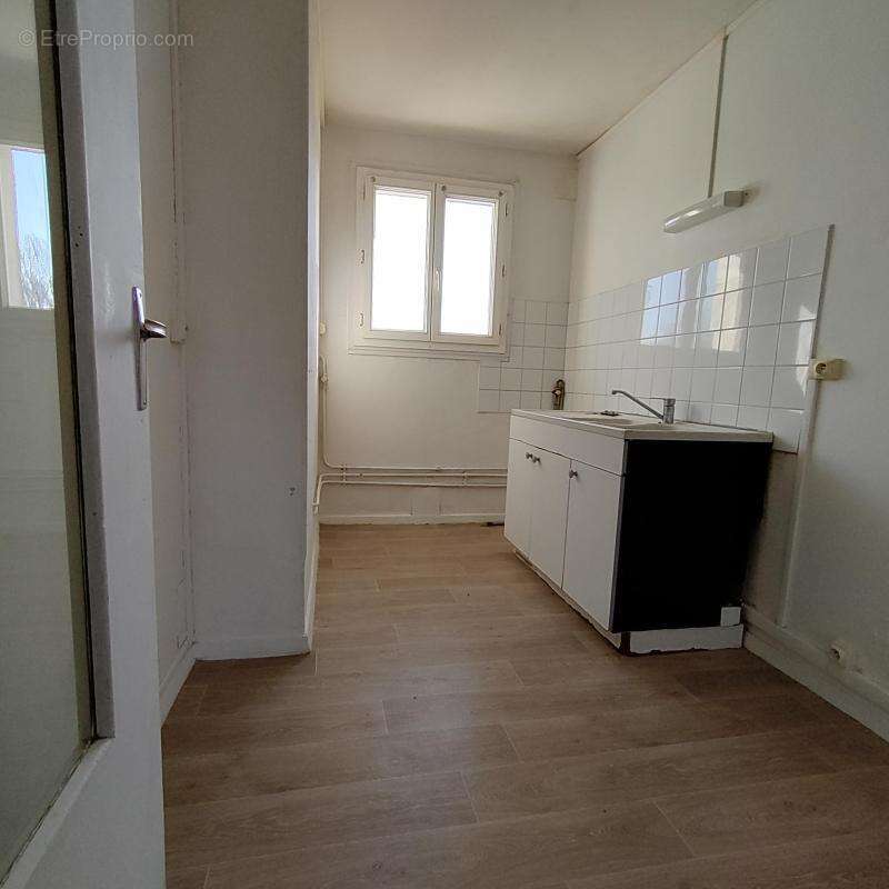 Appartement T3 62m² - Crépy-en-Valois - 3650.2.1.56 - photo 3