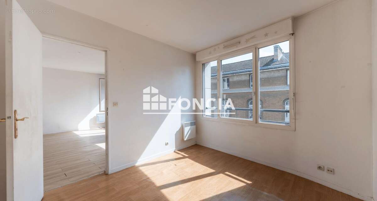Appartement à PARIS-19E