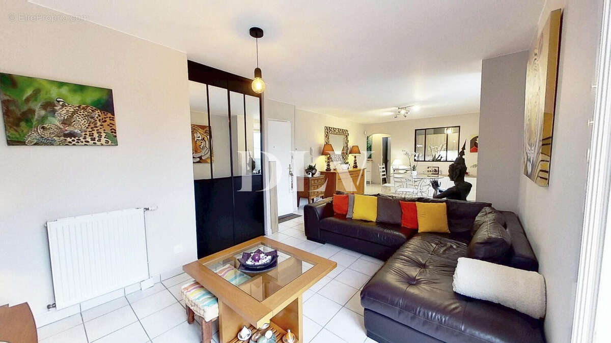 Appartement 99 m² à Avon  - photo 4