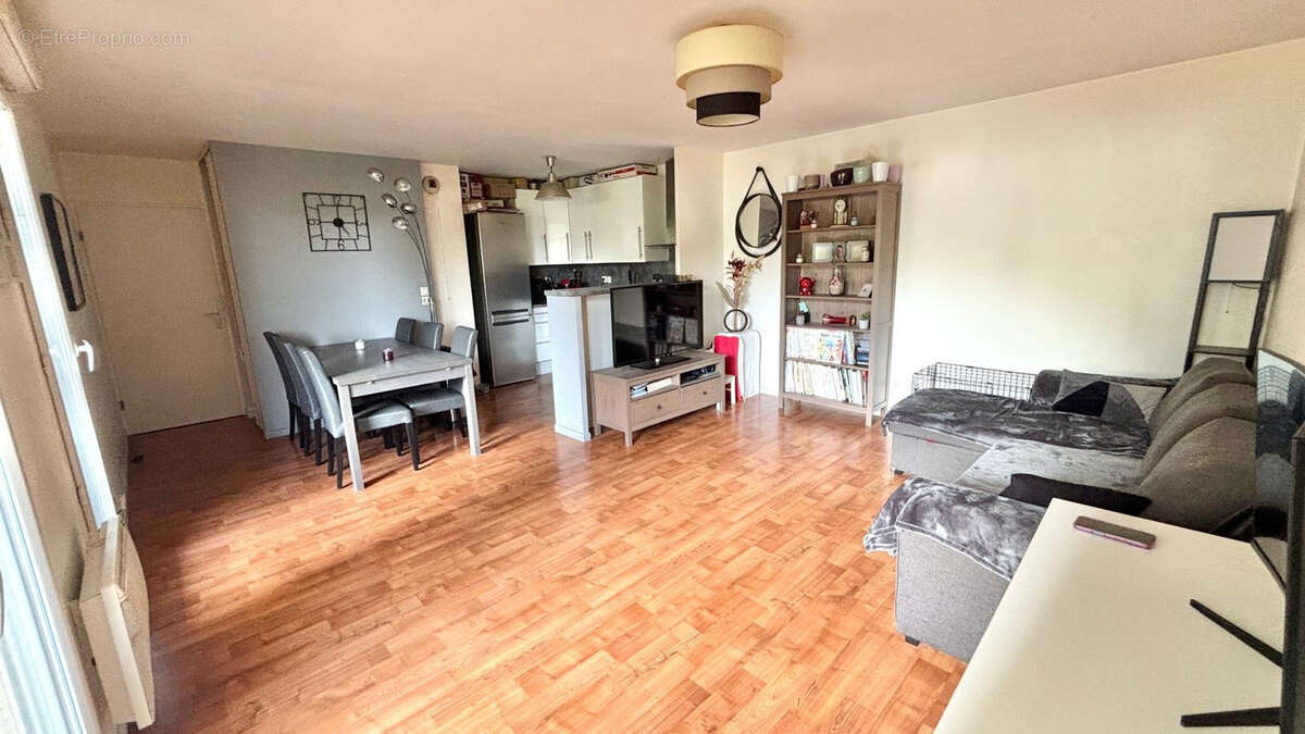 Appartement à ENGHIEN-LES-BAINS