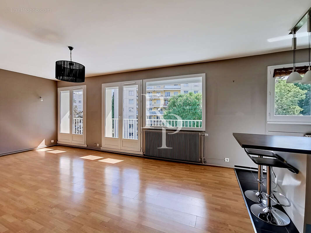 Appartement à LYON-5E