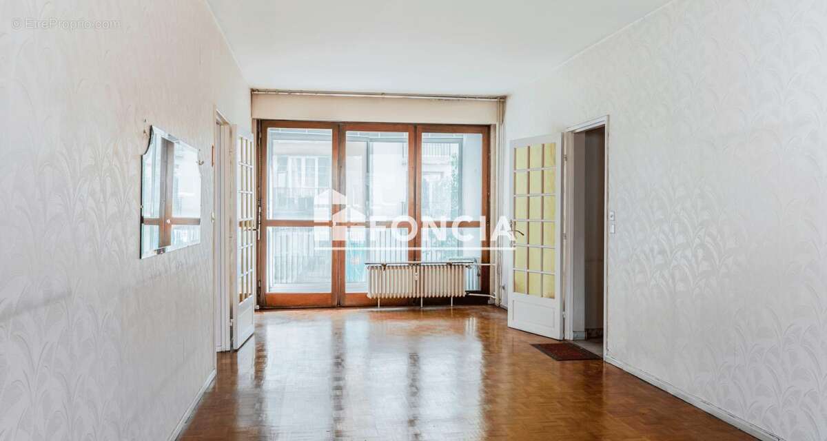 METZ GARE / SABLON – Appartement familial avec balcons, garage et cave - photo 4