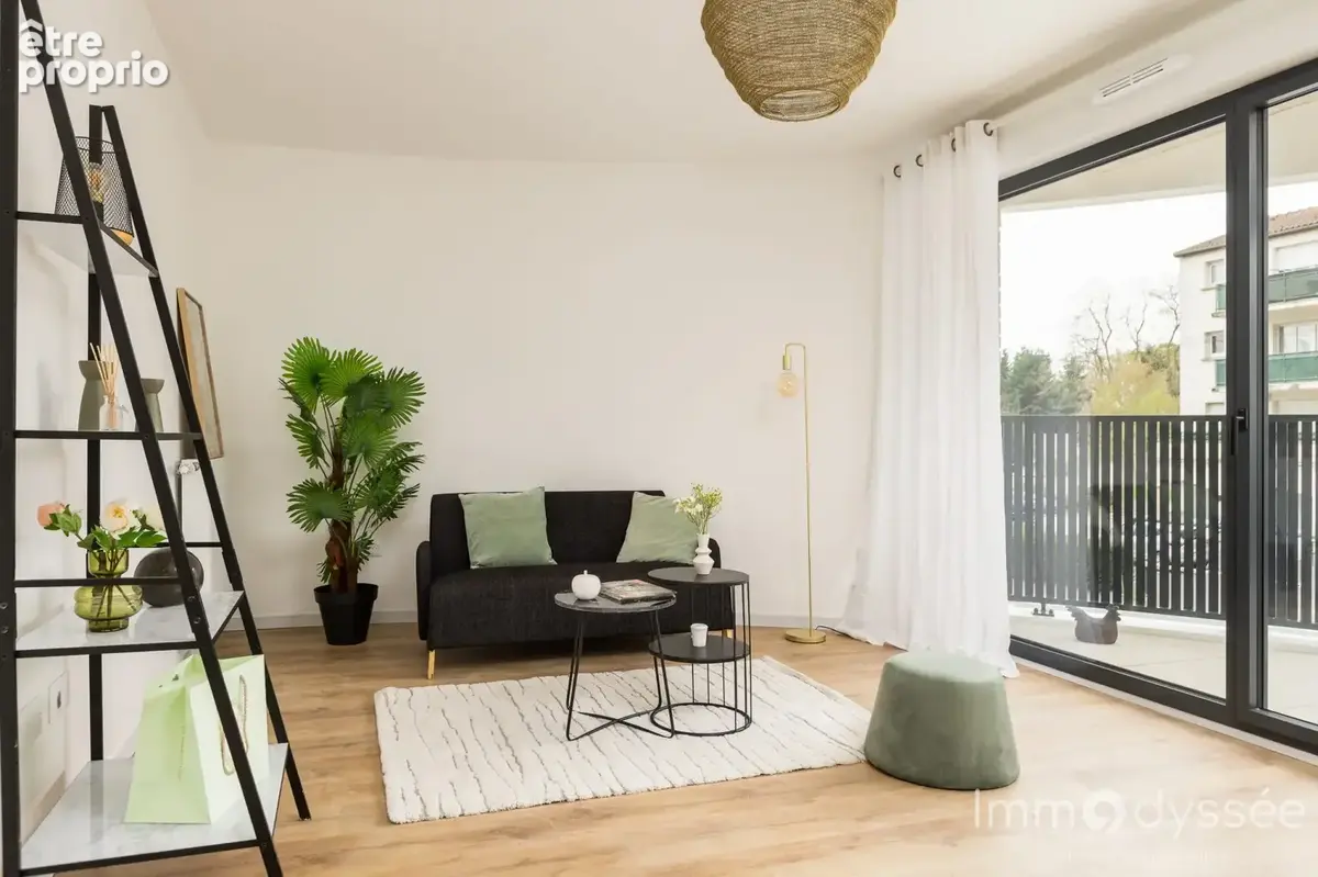 Appartement 77 m² à Aulnay-Sous-Bois  - photo 2