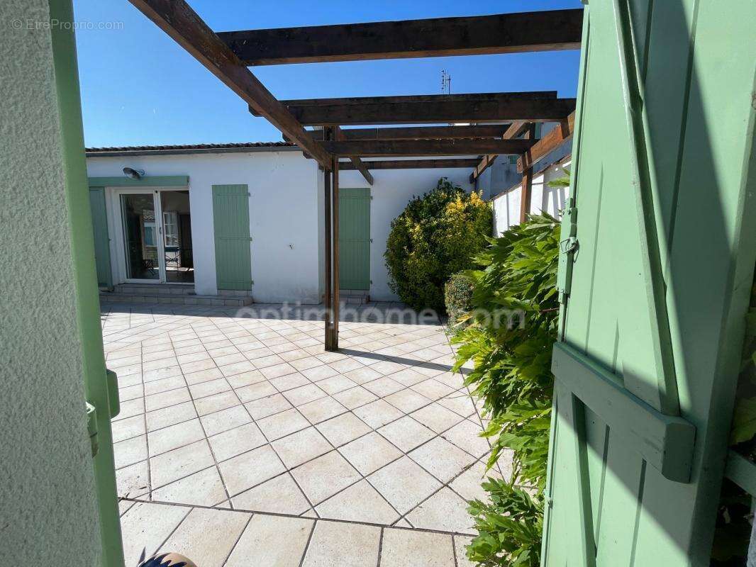 Maison de plain-pied – 83 m² avec dépendance – Terrasse & Jardin – Le Bois-Plage-en-Ré - photo 25