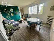 Appartement à LES CLAYES-SOUS-BOIS