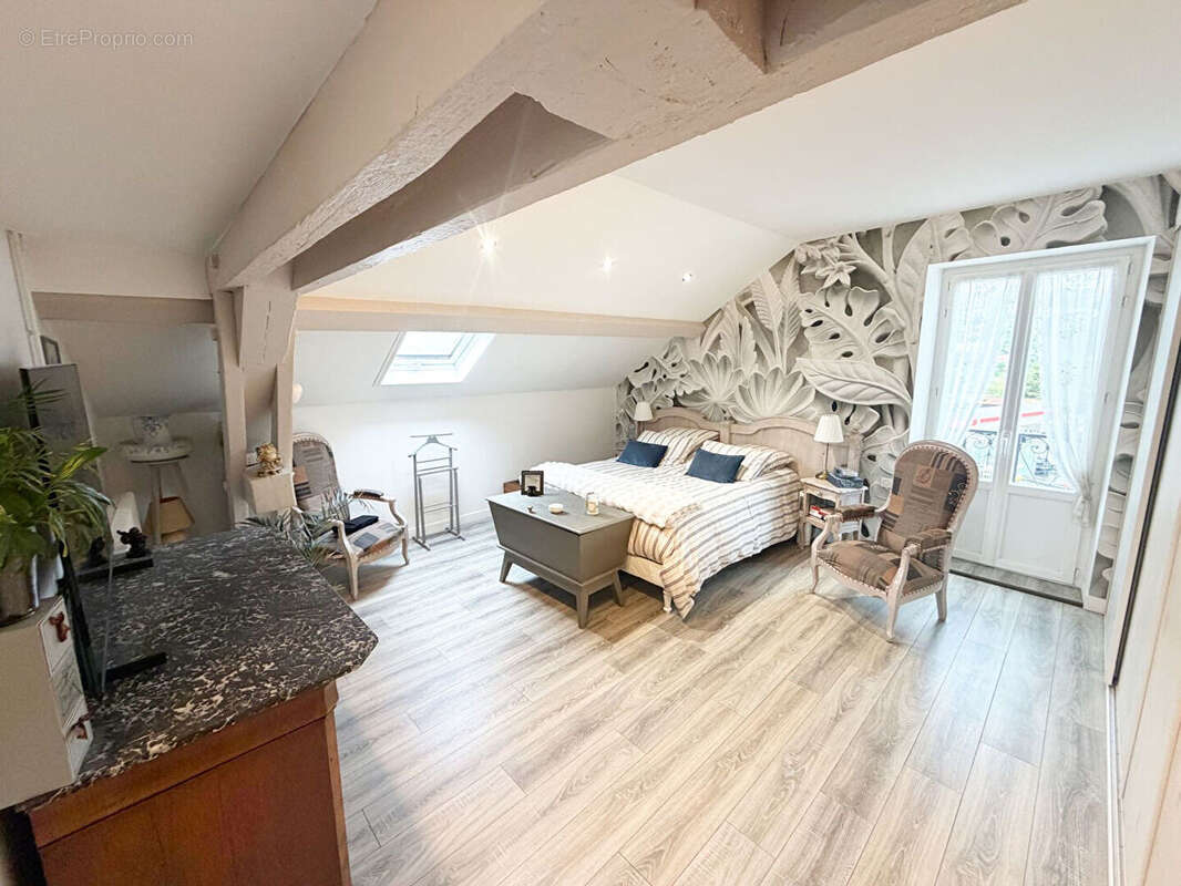Maison à CLERMONT-FERRAND