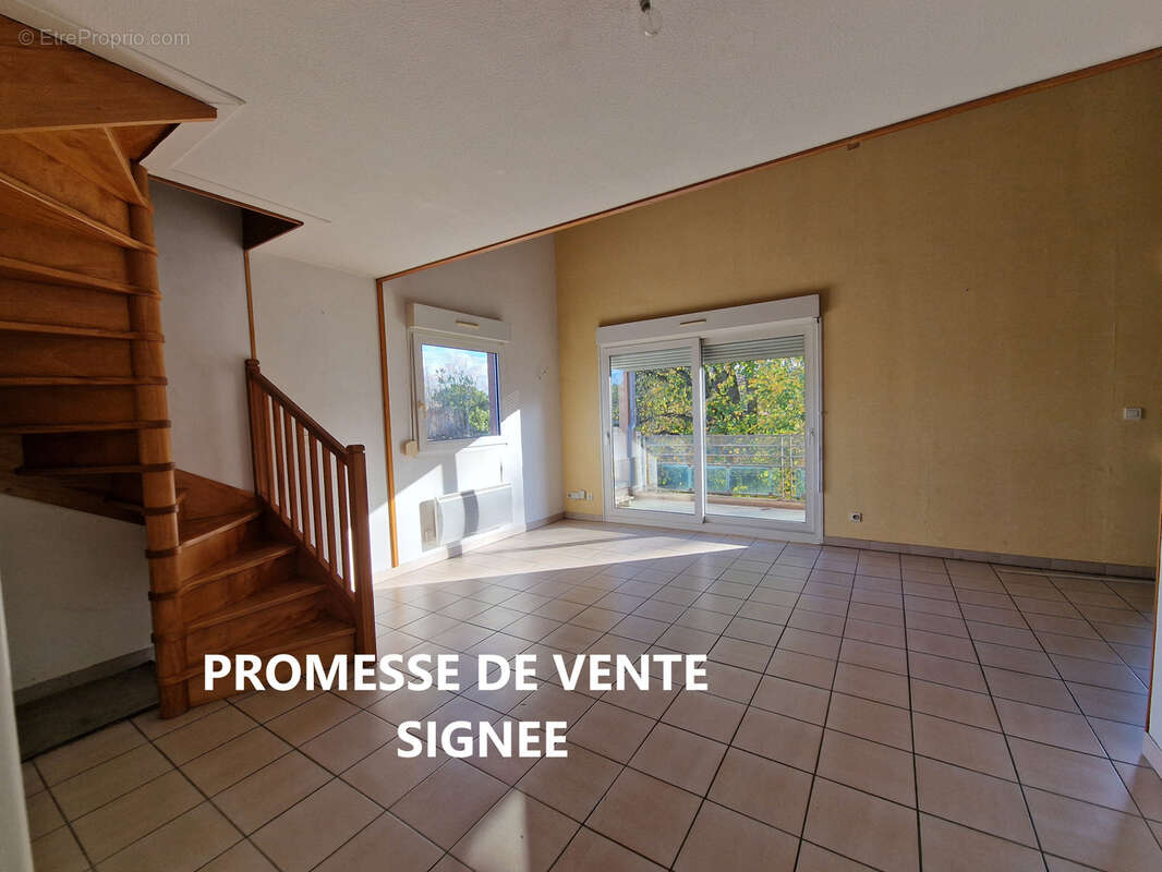 Appartement à COUZON-AU-MONT-D'OR