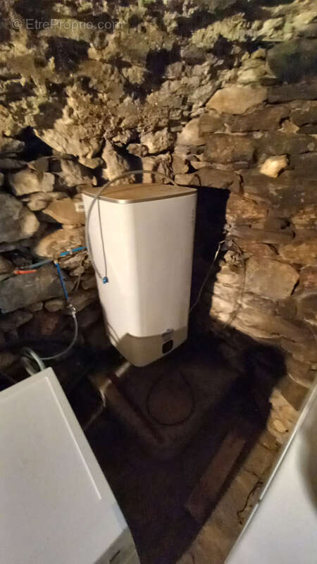 Maison à COLOMBIERES-SUR-ORB