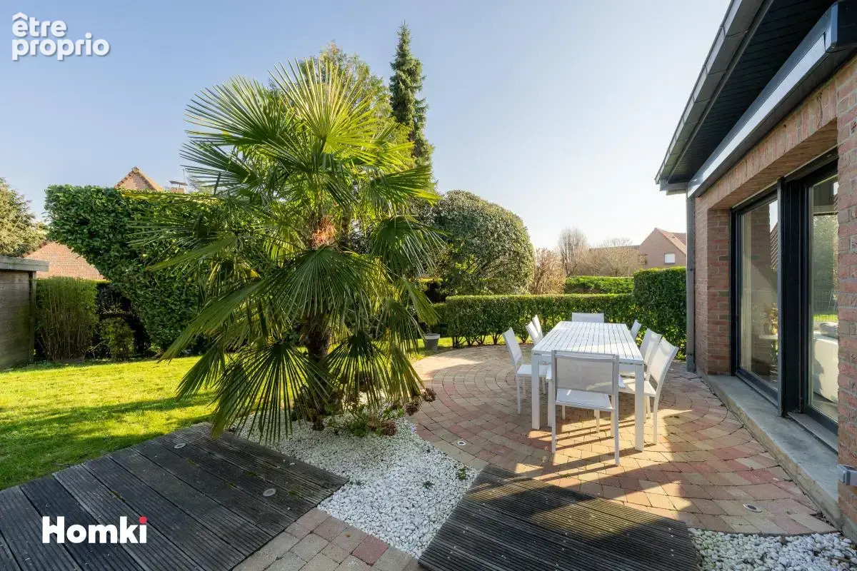 Maison/Villa T7 de 181 m² à Lompret 59840 - photo 3