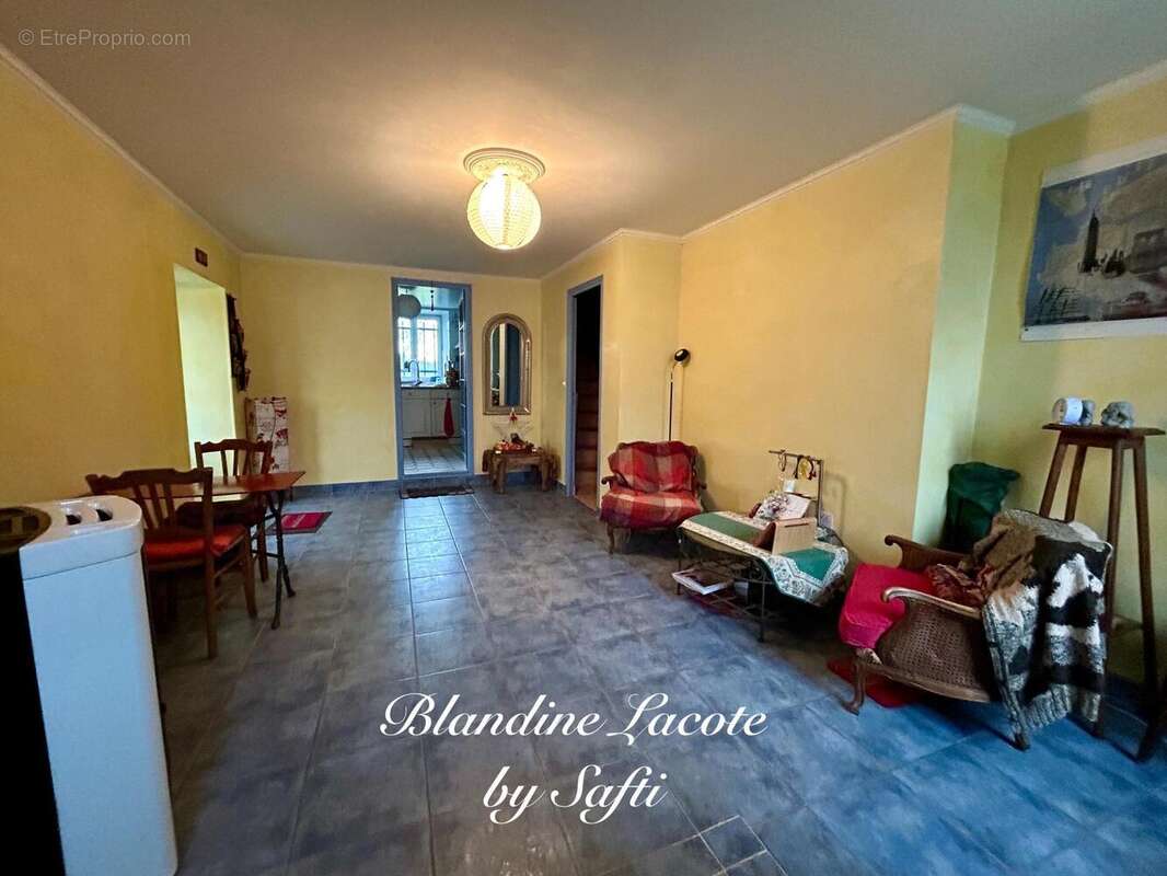 Photo 2 - Maison à SAINT-DIZIER-LEYRENNE