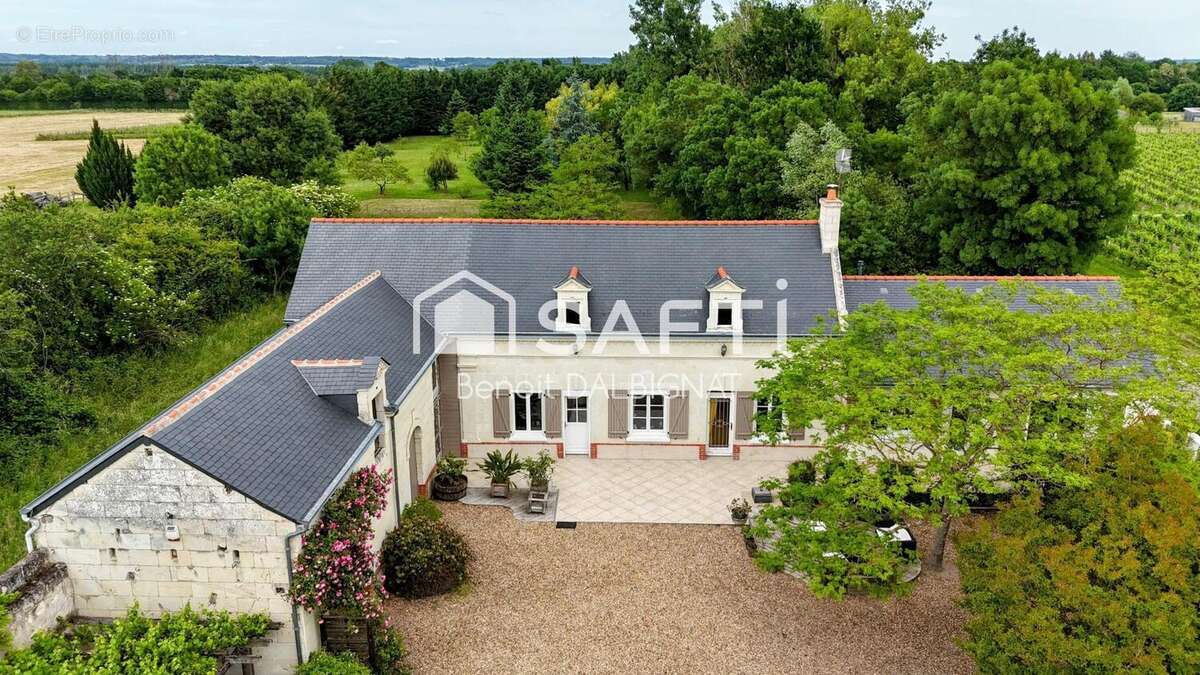 Maison 235 m² à Chouze-Sur-Loire  - photo 4