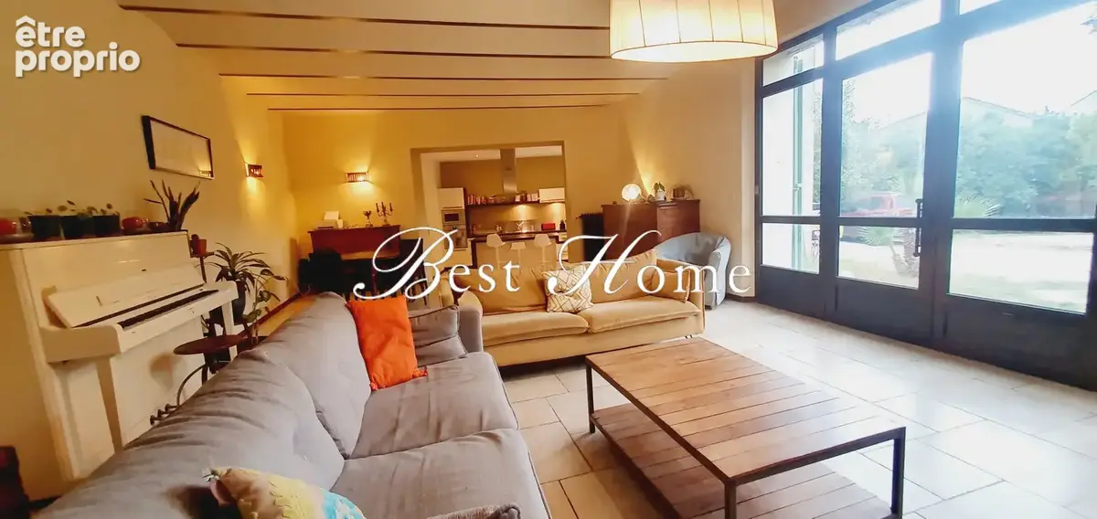 A vendre Au cœur du triangle Nîmes, Uzès et Alès Vente, Authentique maison vigneronne en pierre type 7 - photo 4