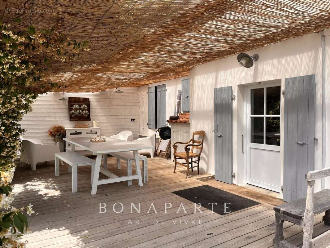 St clément des baleines - maison rétoise à 900 mètres des plages - photo 2