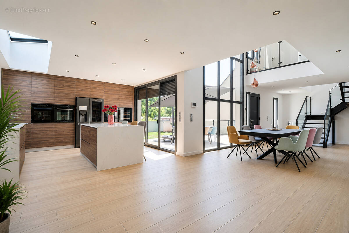 Maison à MAREIL-MARLY