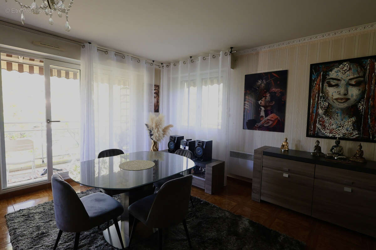 Appartement à RIS-ORANGIS