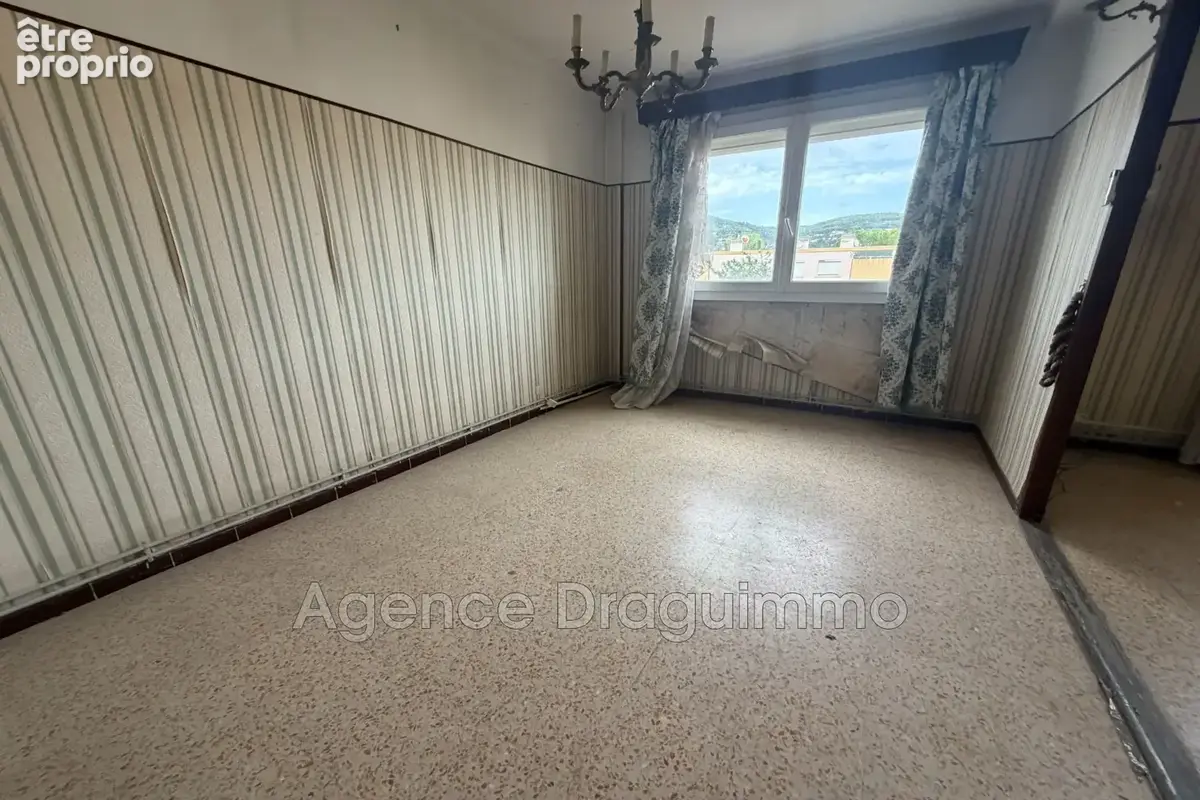 Appartement 85 m² à vendre à Draguignan (83300) - photo 2