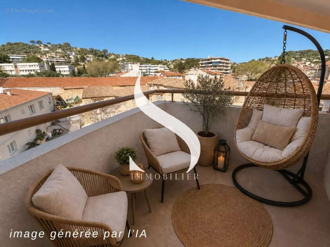 Appartement à VALLAURIS