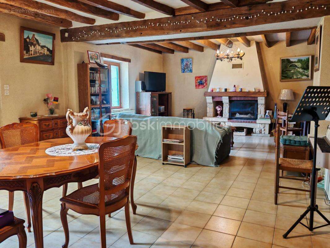 Maison à GIZEUX