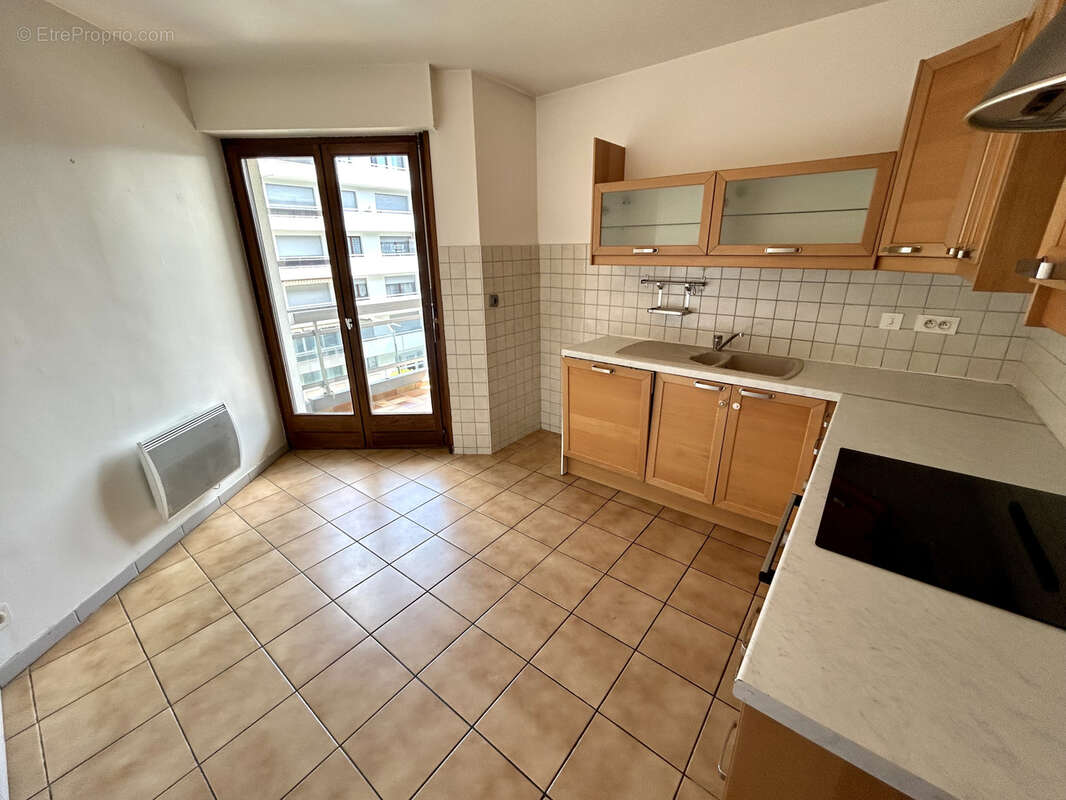 Appartement à VILLE-LA-GRAND
