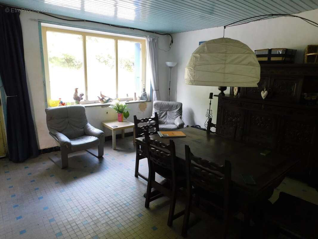 Saint-hernin maison en pierre à renover - photo 6