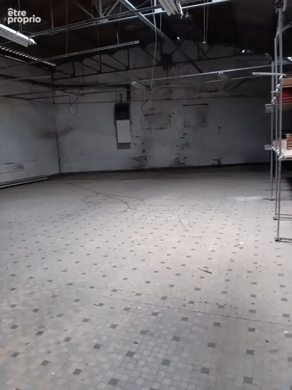 Local commercial de 956 m2 - Dax Avenue Saint Vincent de Paul - Sous offre d'achat acceptée - photo 3
