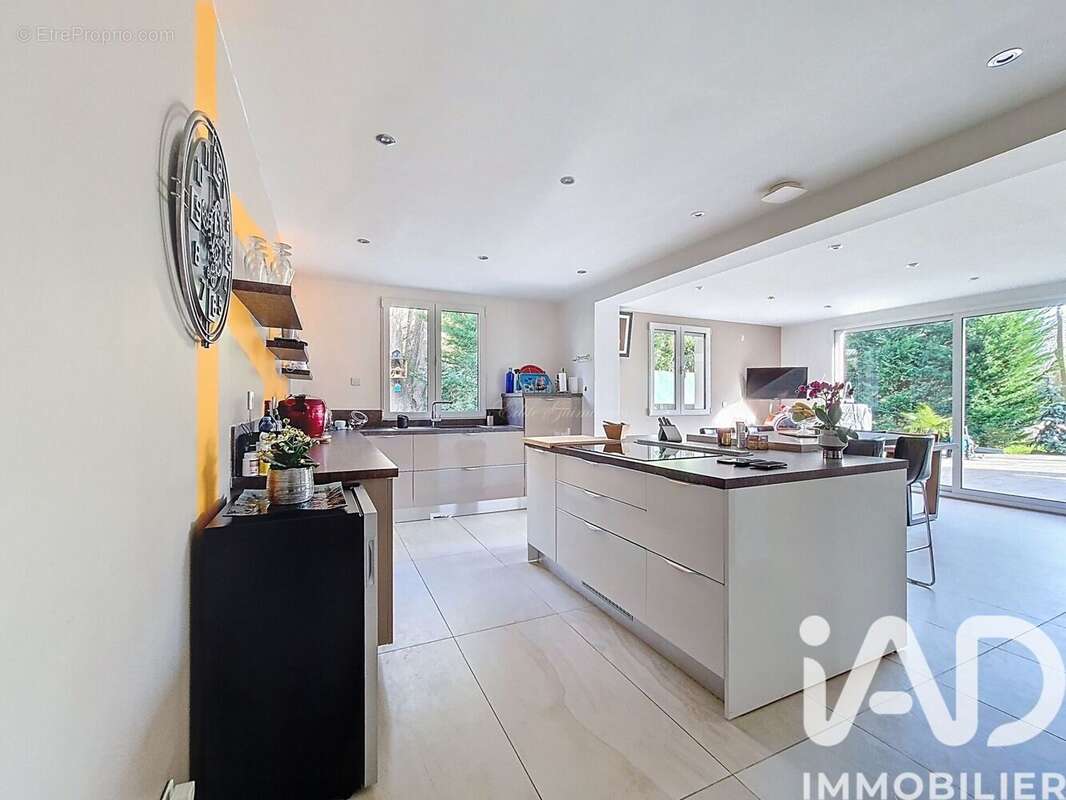 Photo 9 - Maison à CORMEILLES-EN-PARISIS