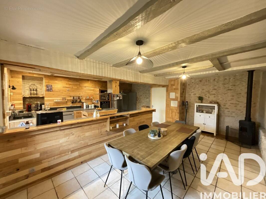 Photo 1 - Maison à CEAUX-EN-COUHE