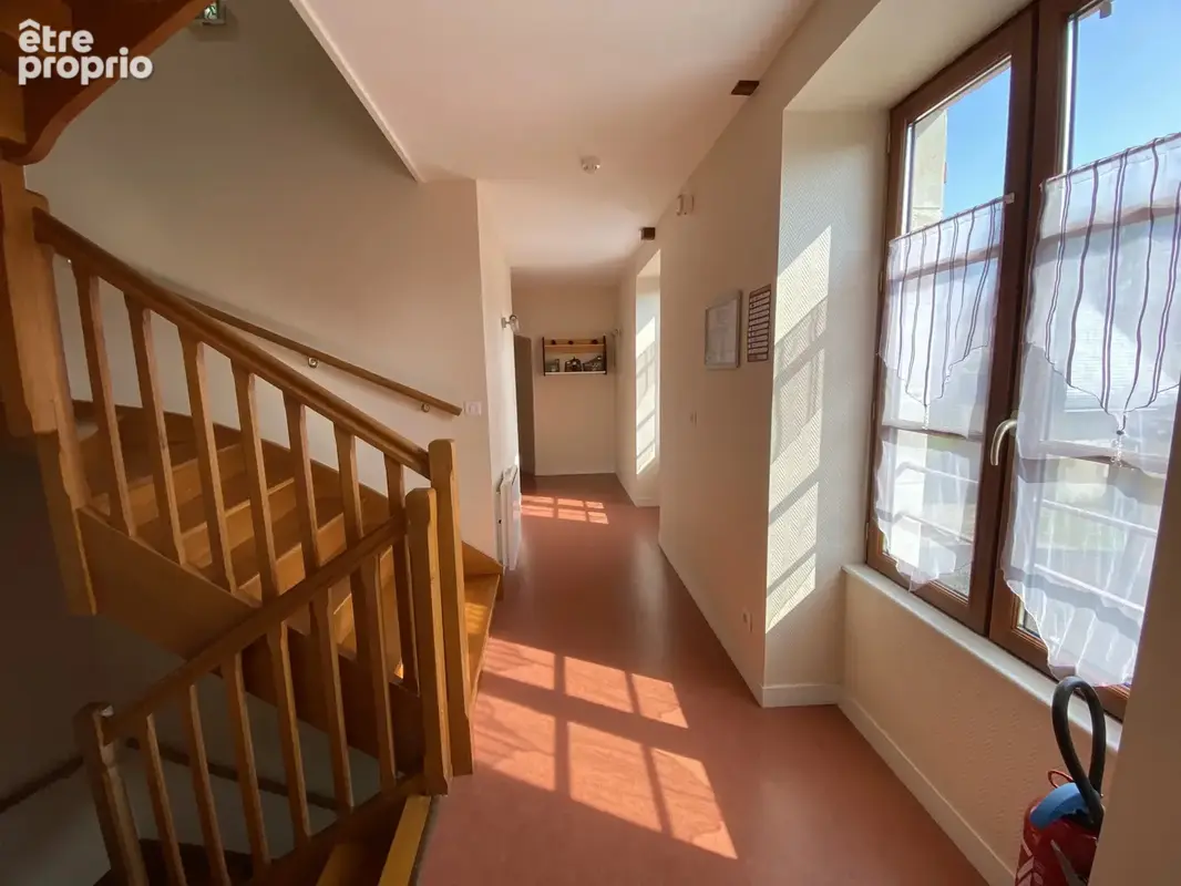 Ensemble immobilier situé dans un secteur tranquille et central - photo 13