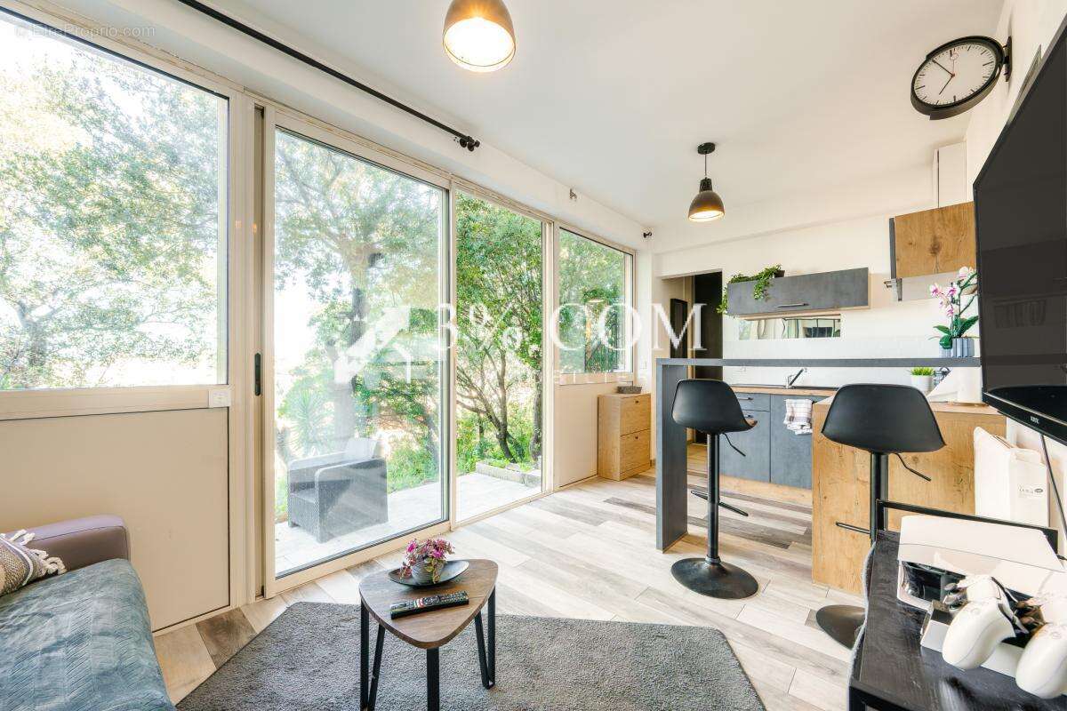 Appartement à SAINT-RAPHAEL