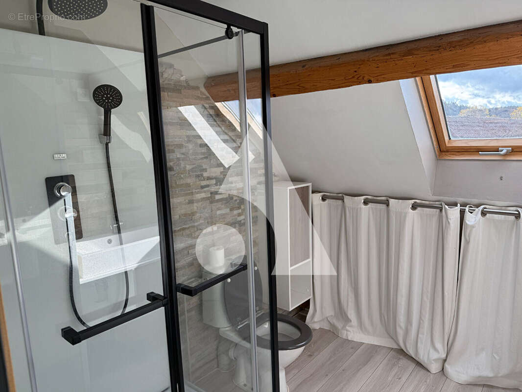 Maison à ROUGEMONT-LE-CHATEAU