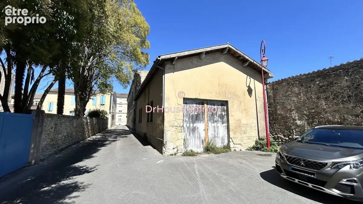 Appartement 11 pièces 410 m² à vendre à Pauillac (33250) - photo 2