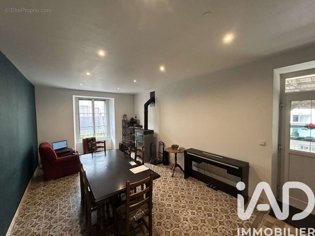 Photo 2 - Maison à ROMILLY-SUR-SEINE
