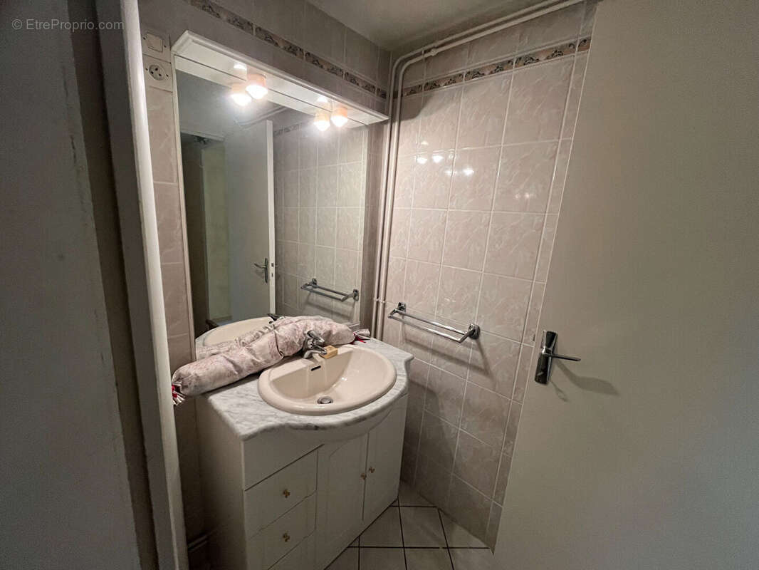 Ensemble immobilier avec dépendances - 229 m2 - photo 7