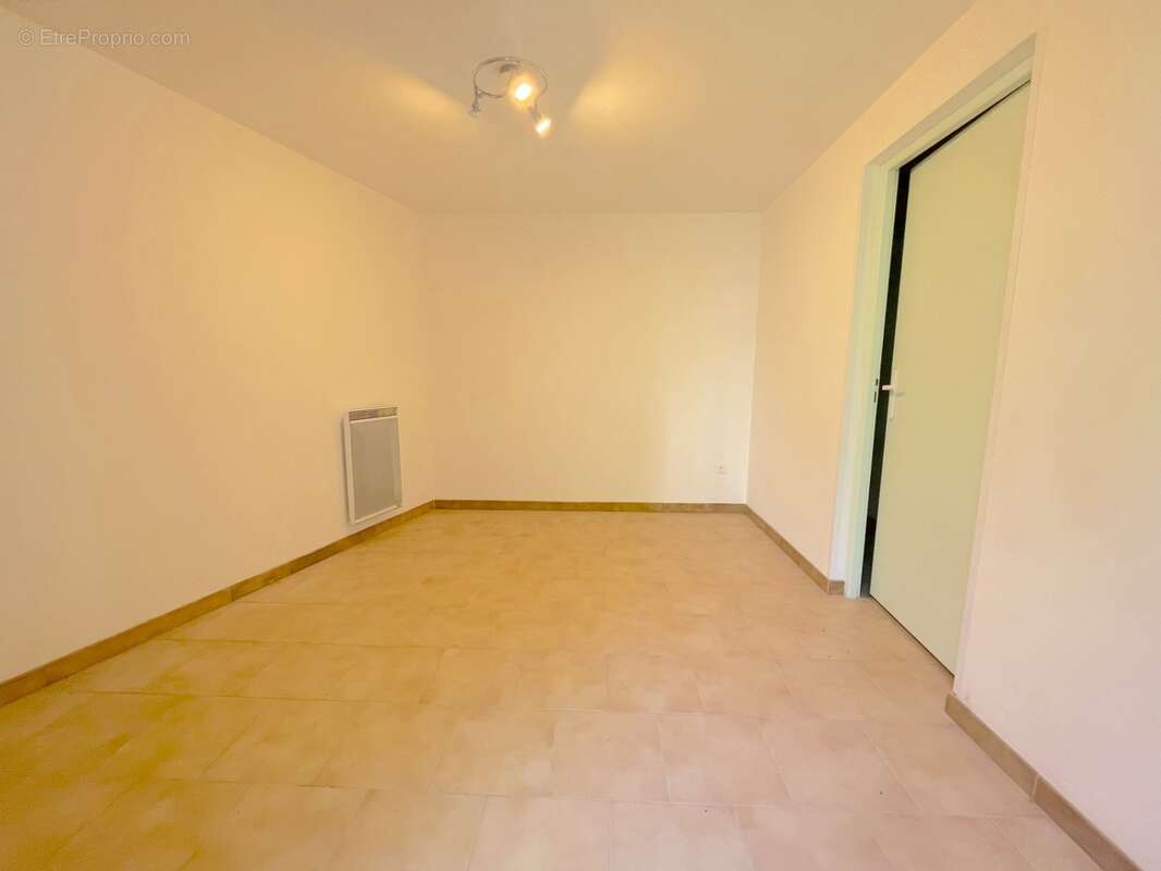 Ensemble immobilier mixte aux grands espaces : habitation & activité commerciale à Sainte-Radégonde-des-Noyers en VENDEE (85) - photo 28