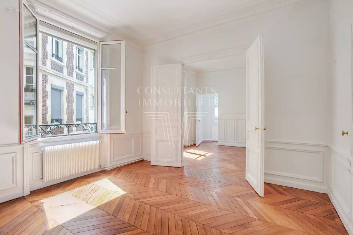 Appartement à PARIS-6E