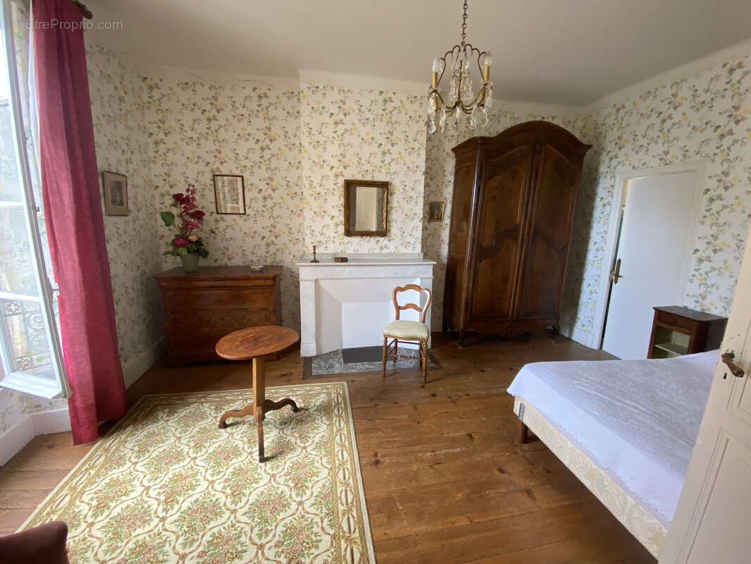 Maison à LOMBEZ