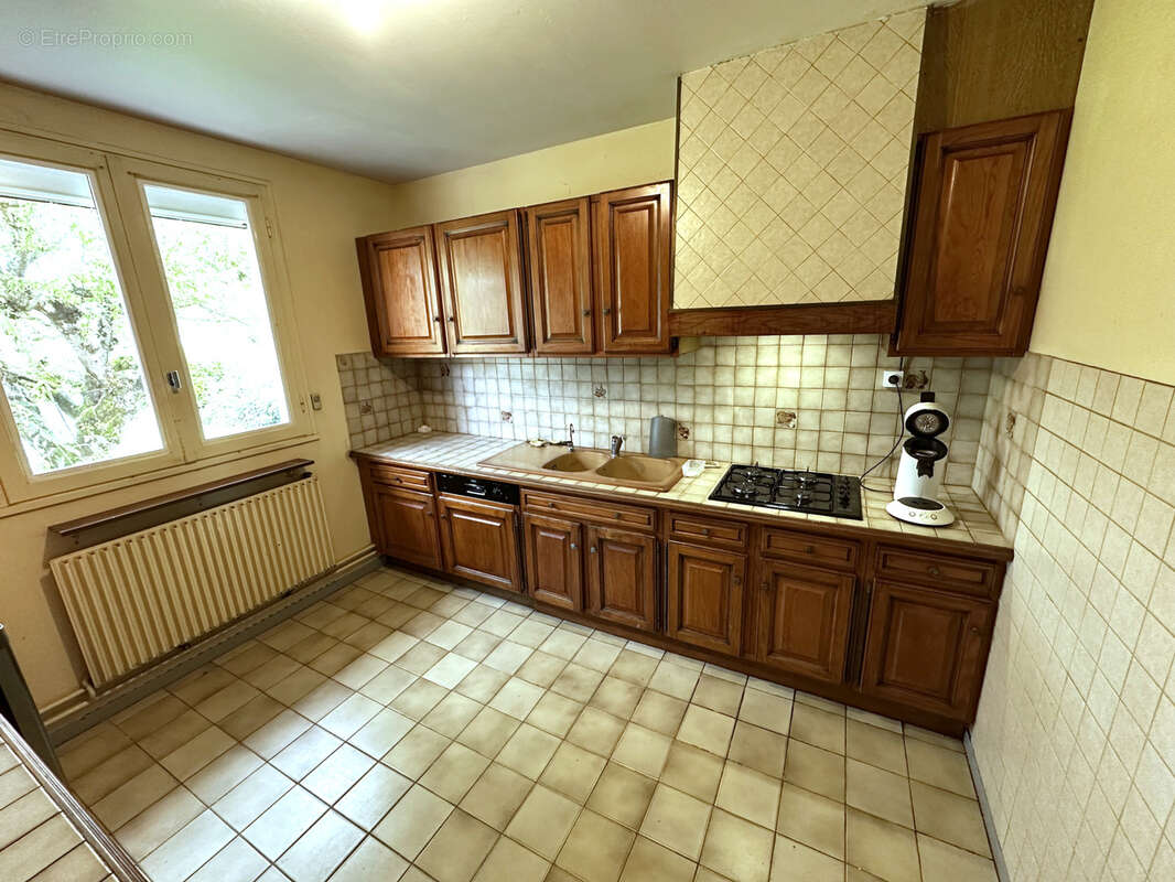 Maison à SAINTE-BAZEILLE