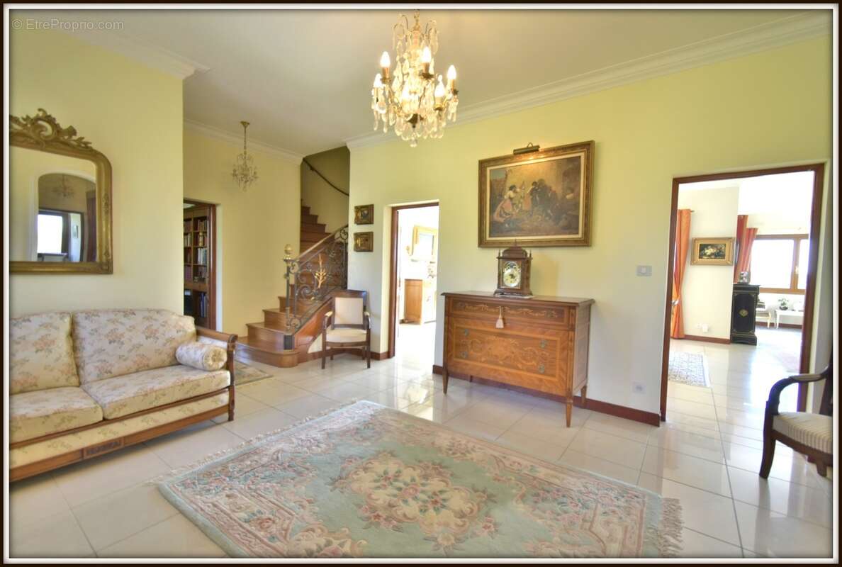 Propriete 13 ha - maison de maitre + appartement - classe energie b - photo 9