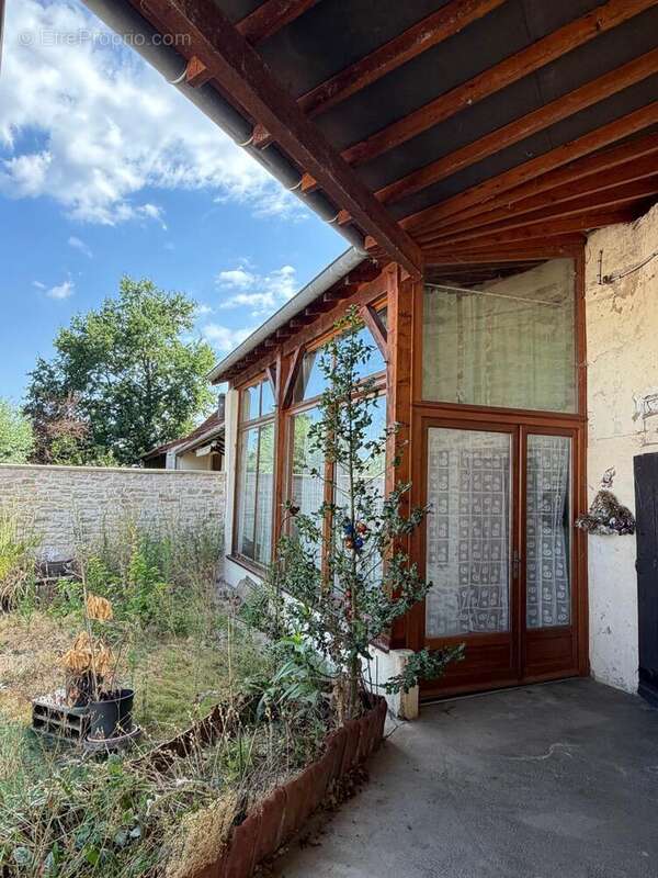 Maison 86 m² à Louhans  - photo 8