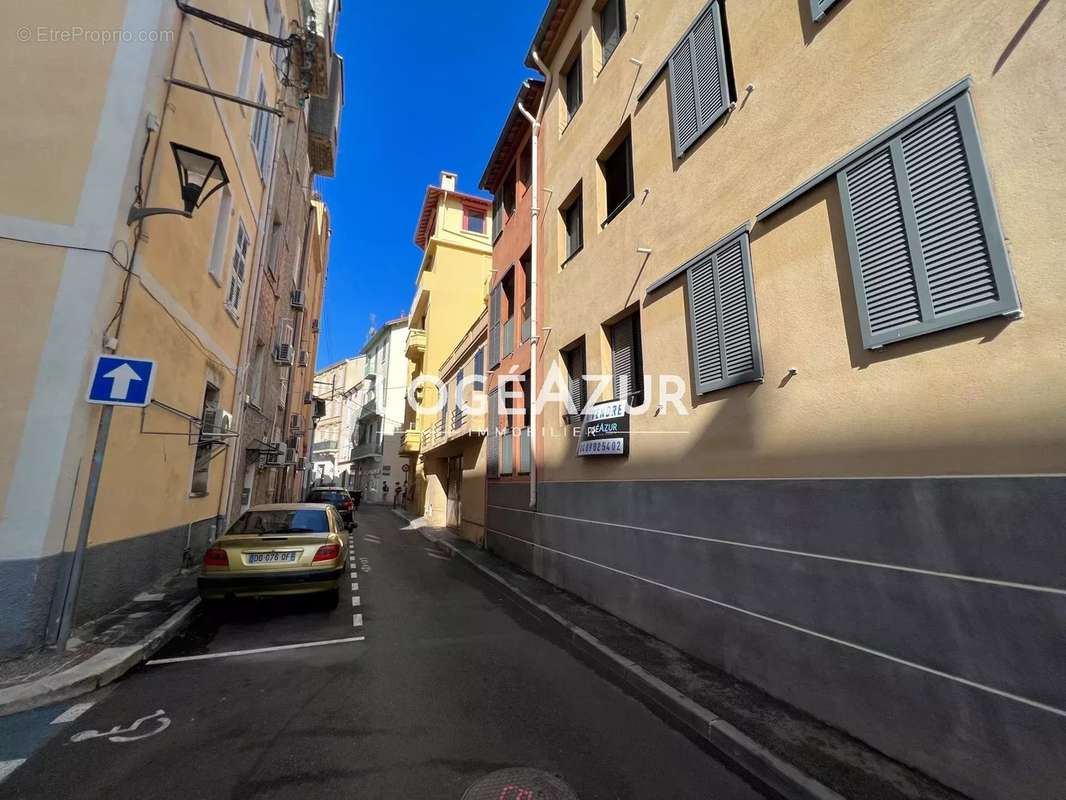 Appartement à VALLAURIS