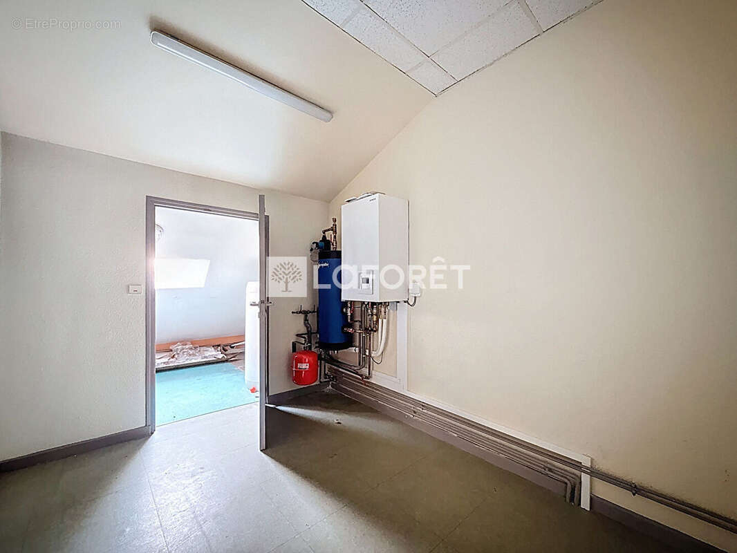 Maison à NEUFCHATEAU