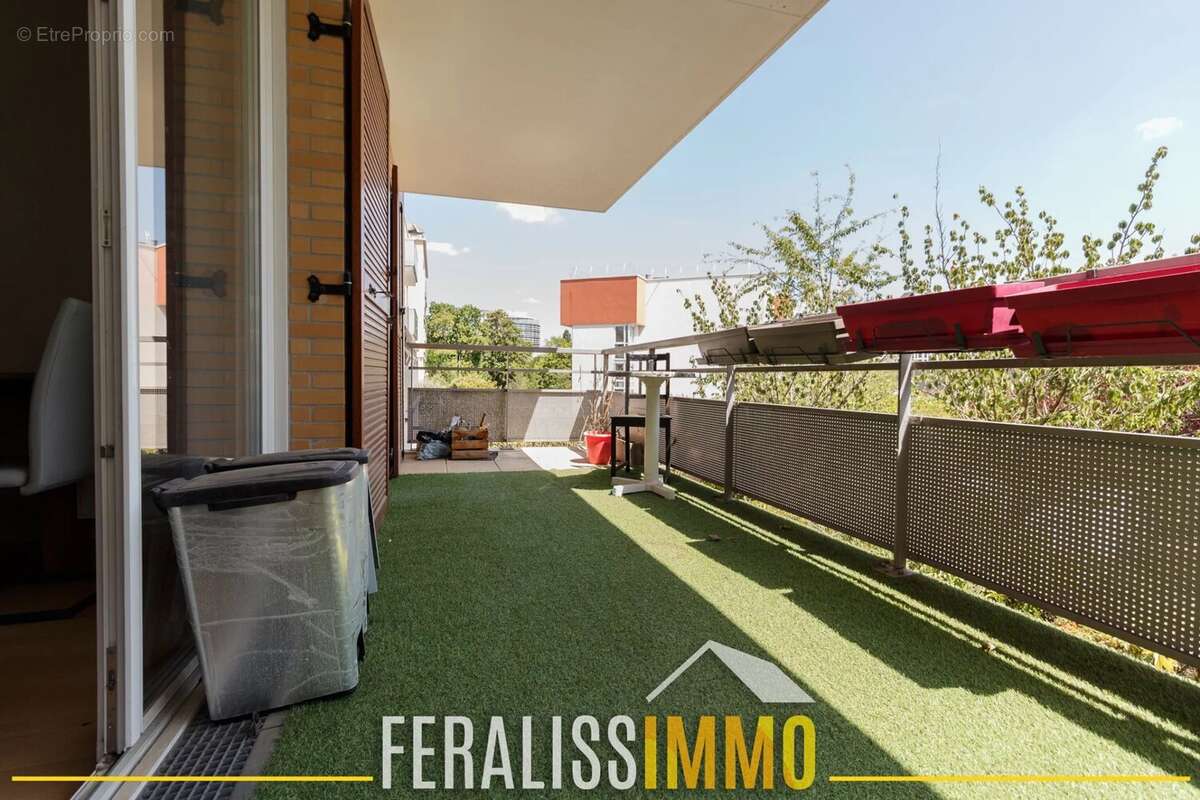 Grand F2 avec extérieur dans immeuble de 2009 ! - photo 12