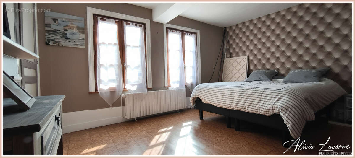 Maison à QUILLEBEUF-SUR-SEINE