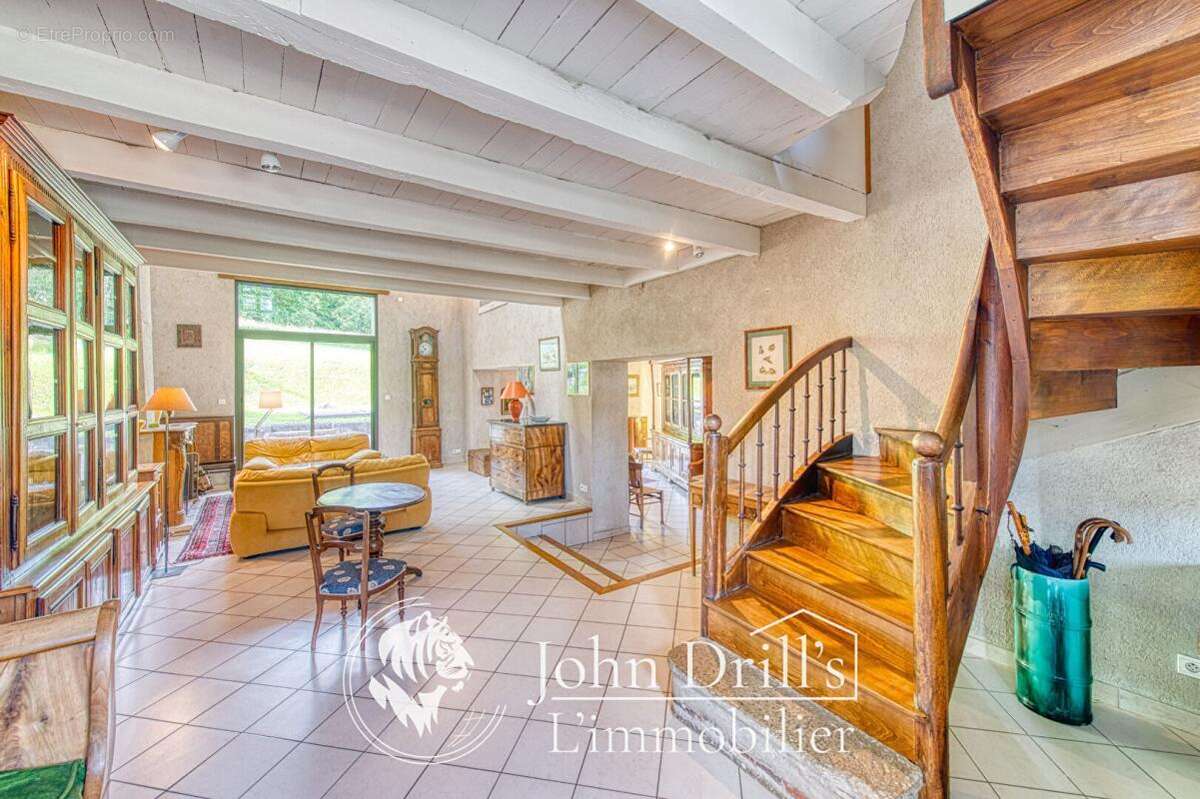 Maison à CHATILLON-LA-PALUD